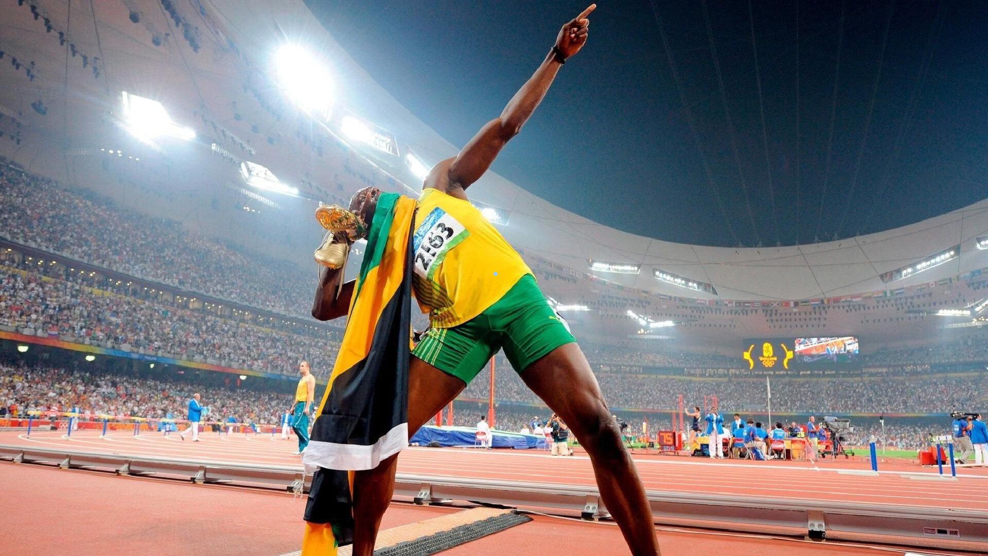 曼联豪掷1亿镑抢签劳姆救急左路,谢什科旧友联手阿莫林根治右倾顽疾?